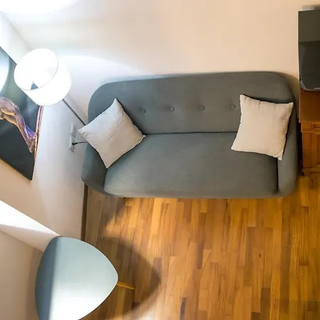 Cascina12 *